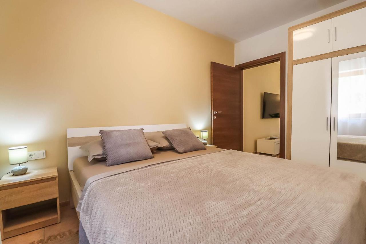 Apartments Primo - Пула Екстериор снимка